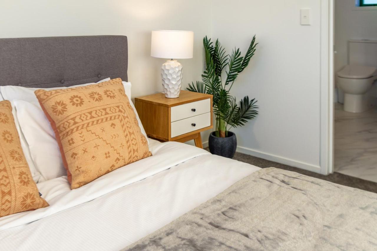 Urban Park Escape 2 Bed 2 Bath W/Carpark Christchurch Exterior photo