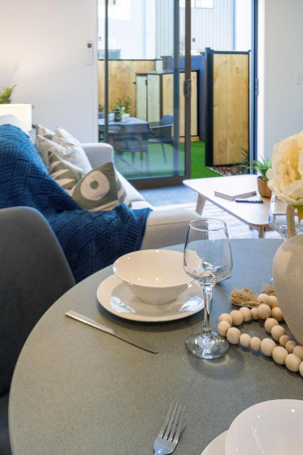 Urban Park Escape 2 Bed 2 Bath W/Carpark Christchurch Exterior photo
